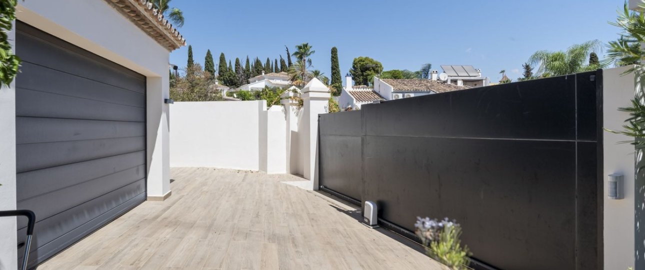 Resale - Villa - Marbella - El Rosario