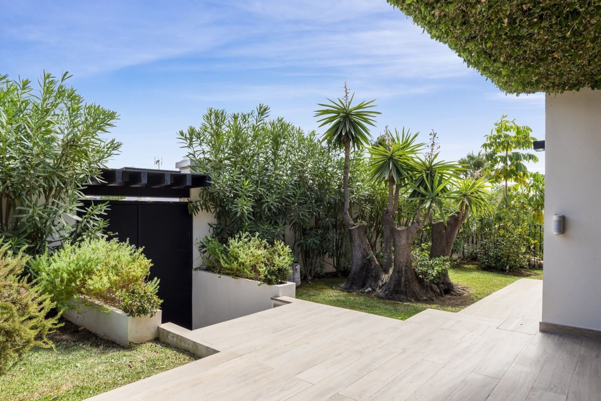 Resale - Villa - Marbella - El Rosario