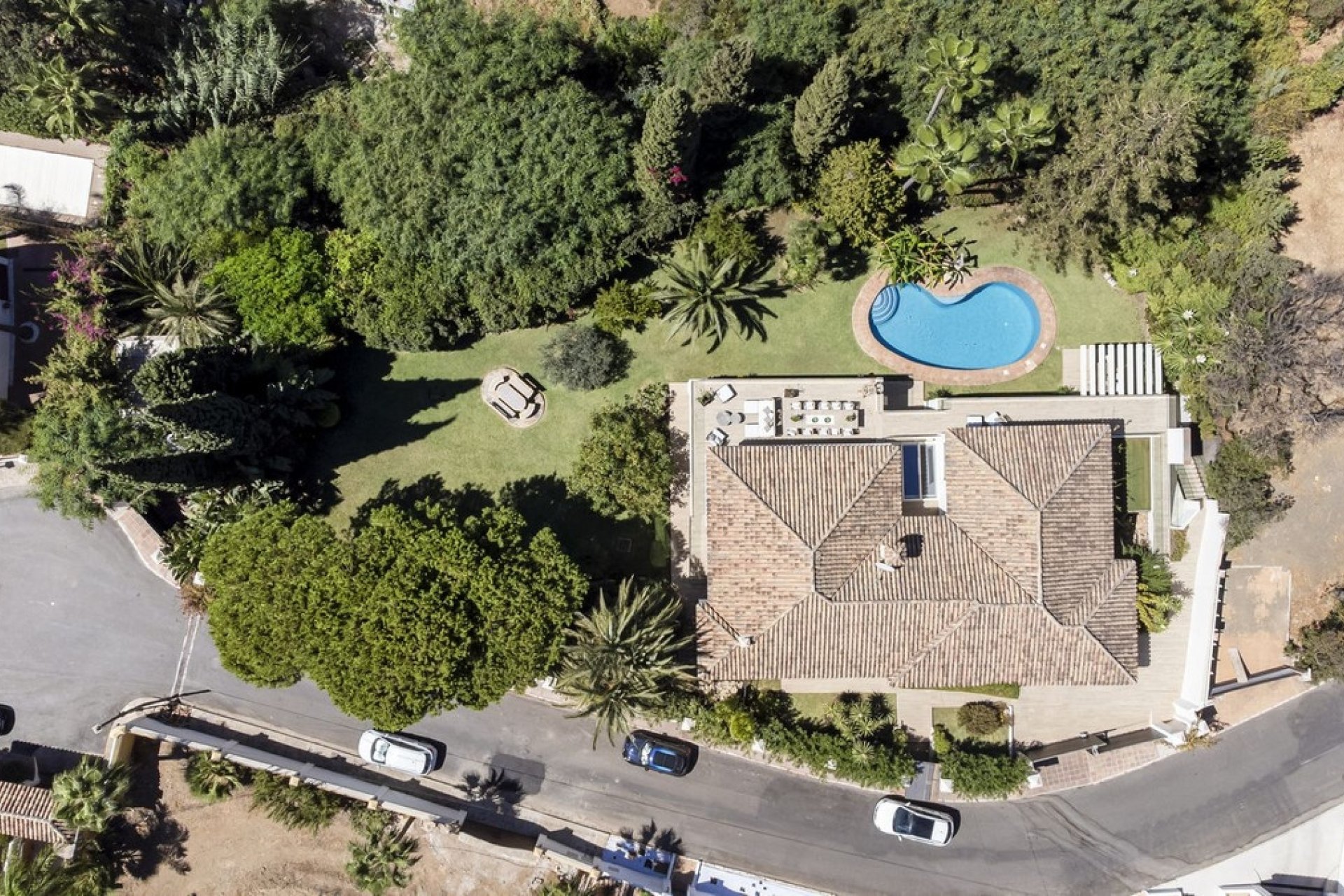 Resale - Villa - Marbella - El Rosario