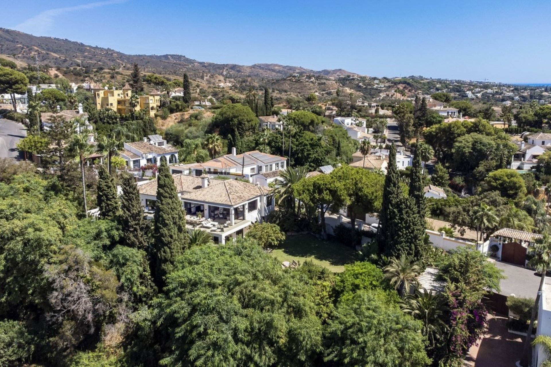 Resale - Villa - Marbella - El Rosario