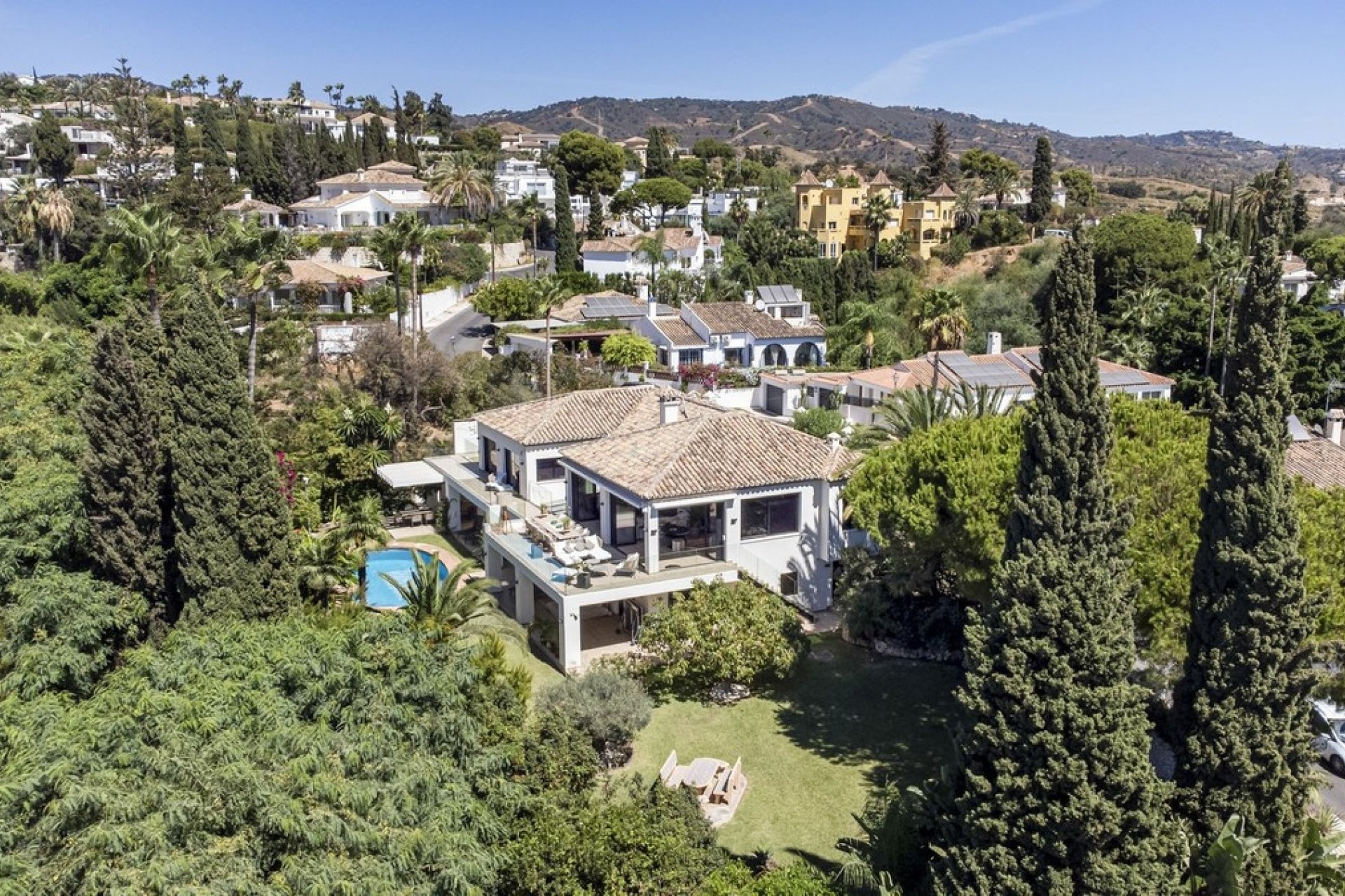 Resale - Villa - Marbella - El Rosario