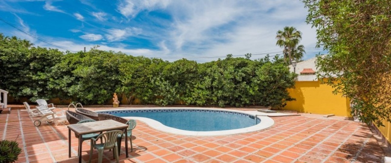 Resale - Villa - Marbella - El Rosario