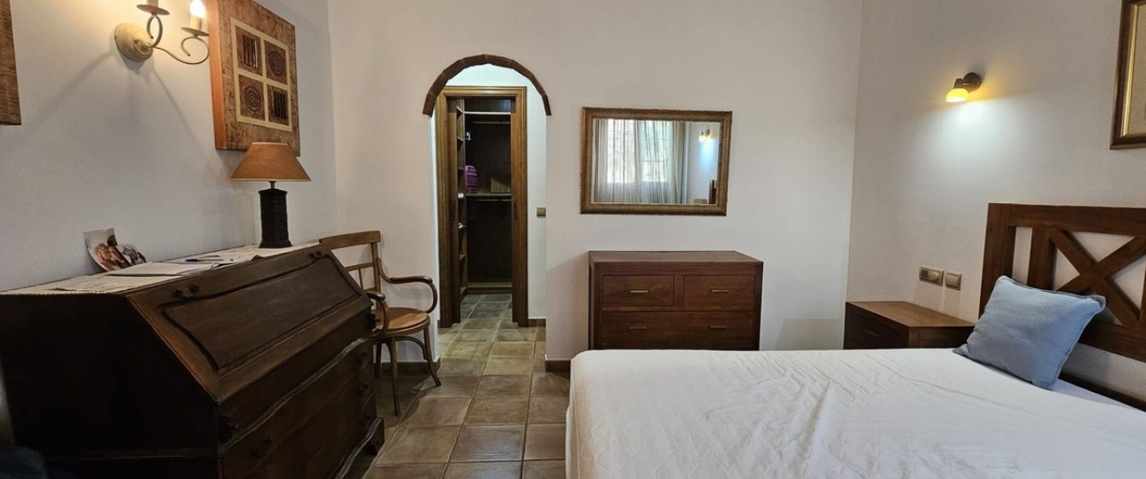 Resale - Villa - Marbella - El Rosario