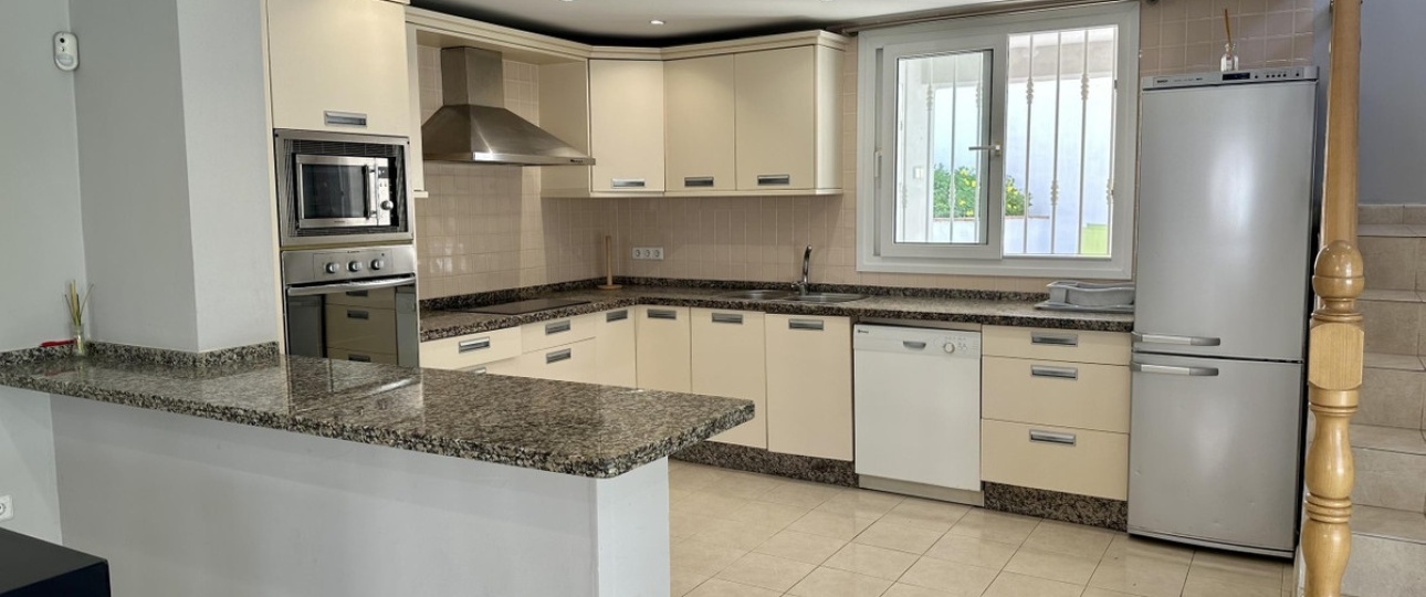 Resale - Villa - Marbella - El Rosario