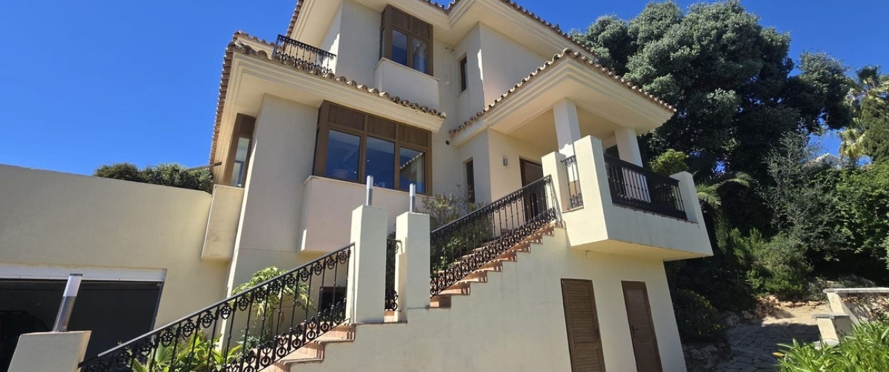 Resale - Villa - Marbella - El Rosario