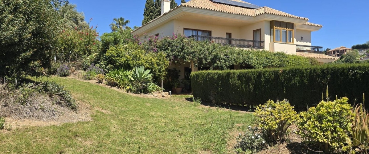 Resale - Villa - Marbella - El Rosario