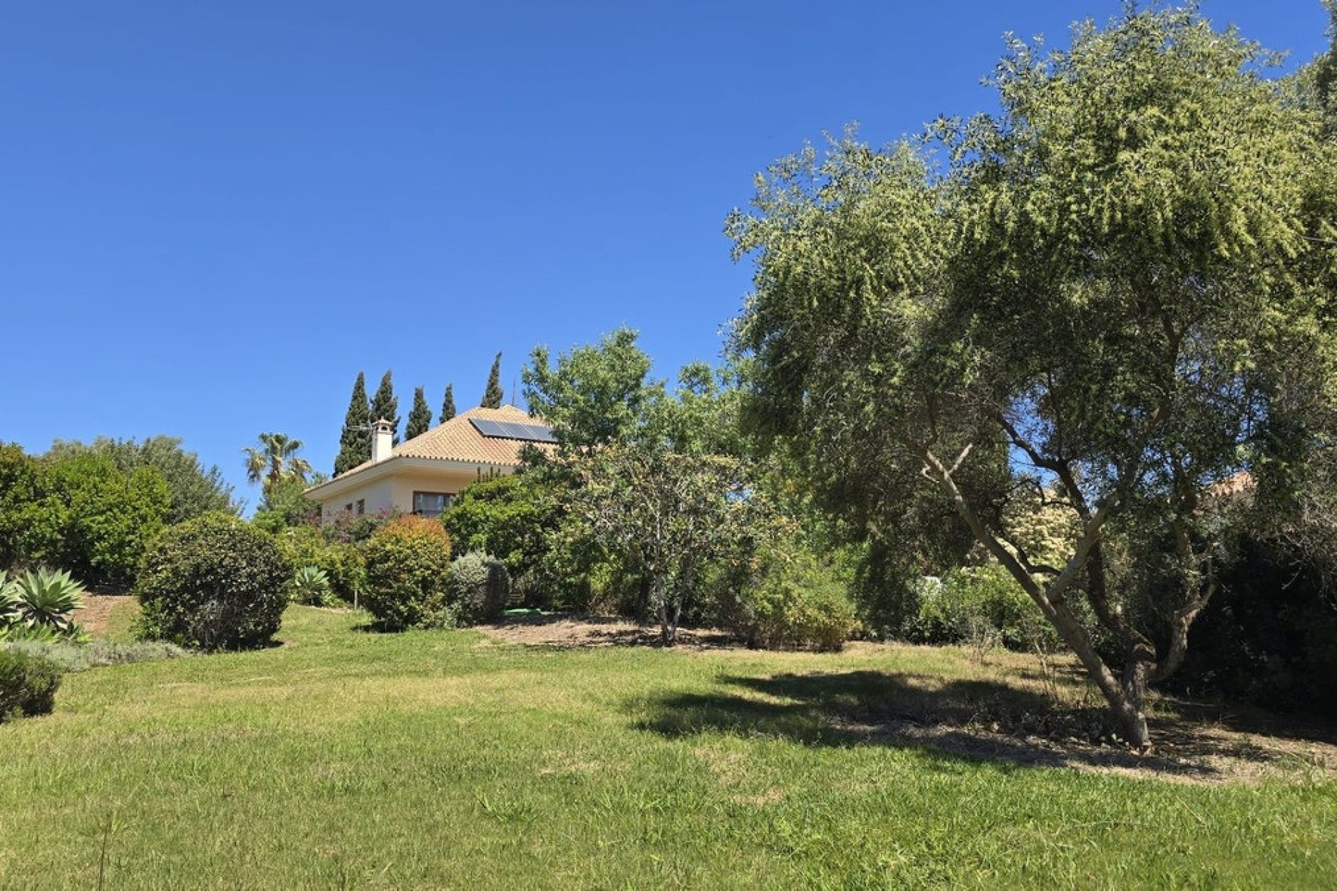 Resale - Villa - Marbella - El Rosario