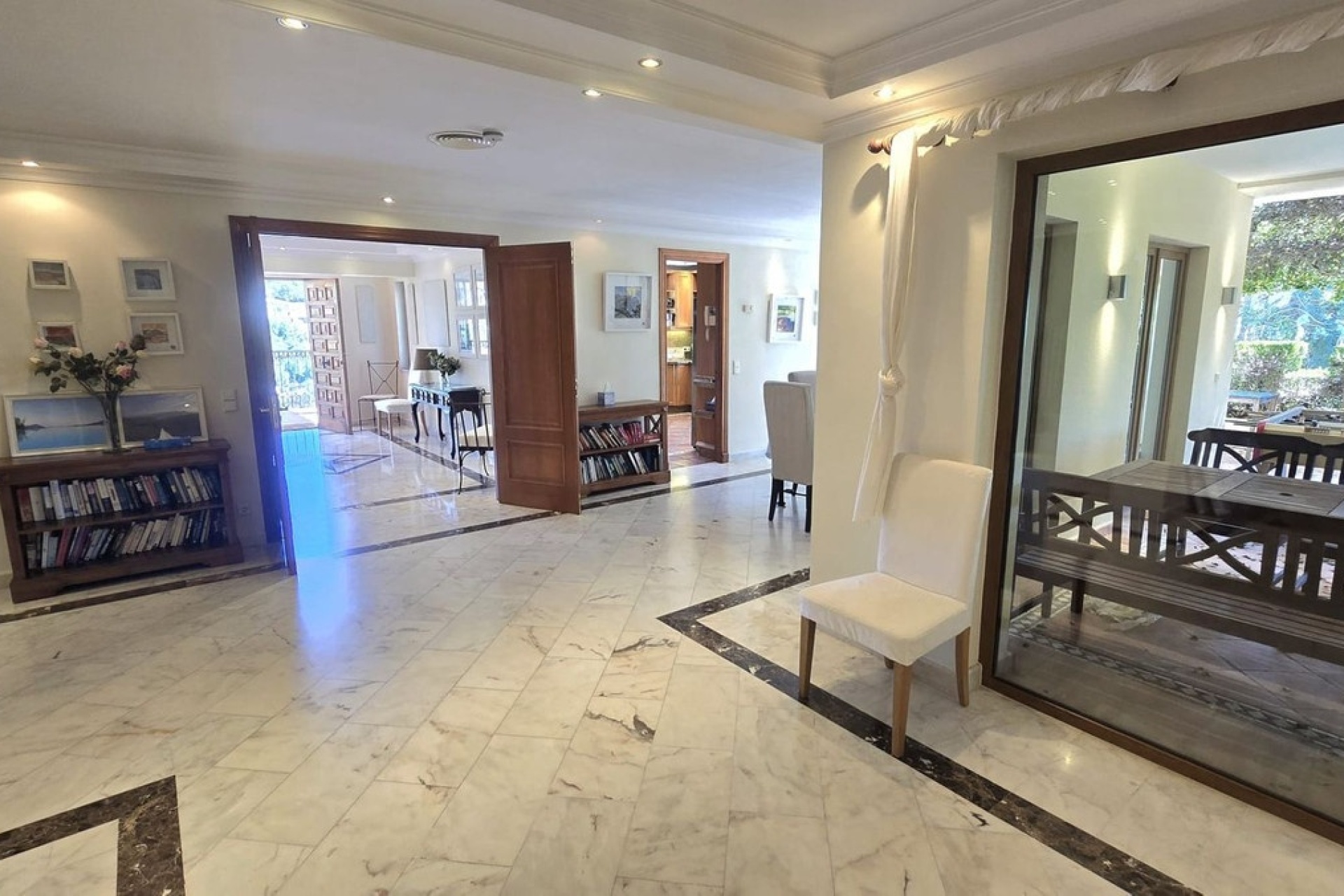 Resale - Villa - Marbella - El Rosario