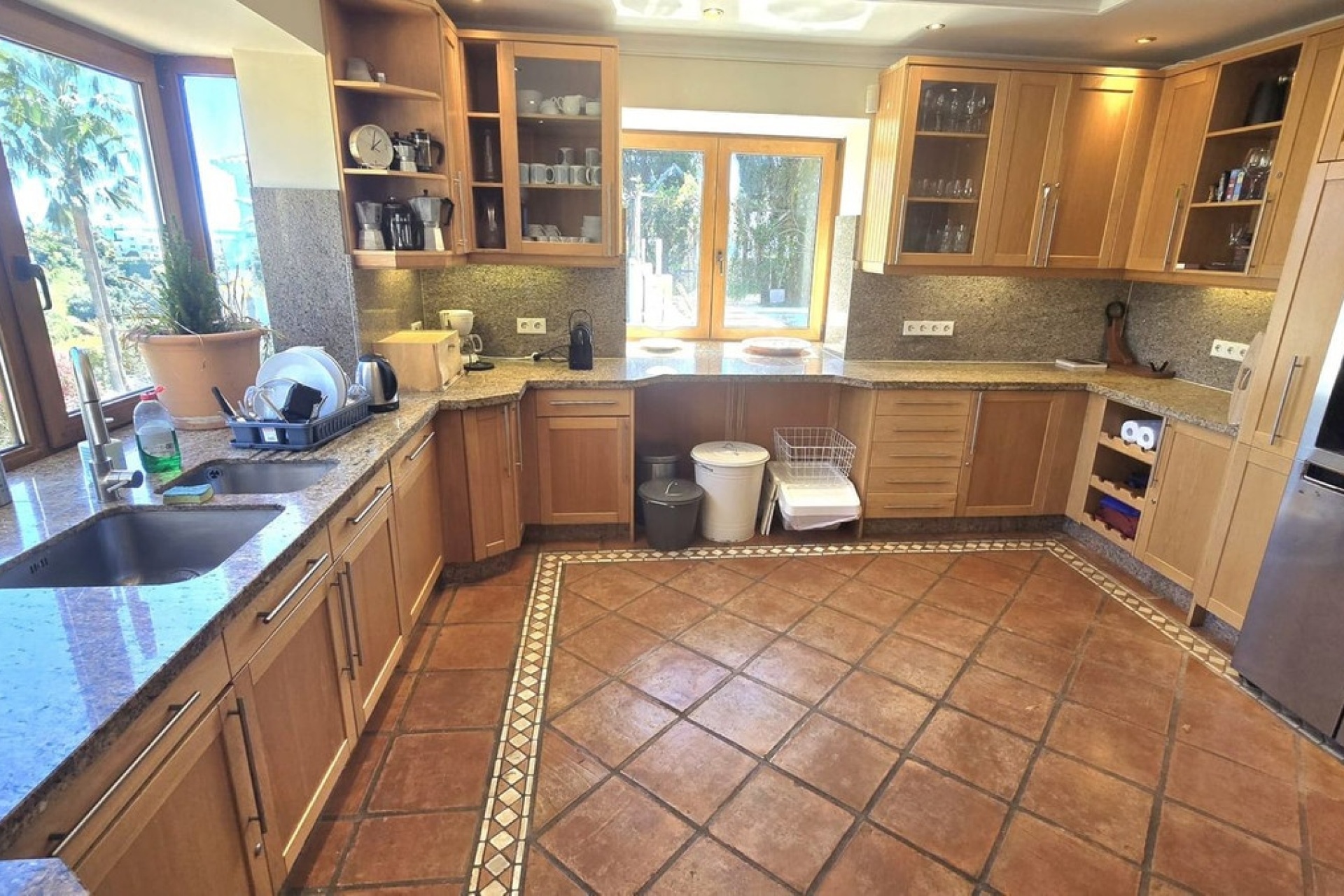 Resale - Villa - Marbella - El Rosario