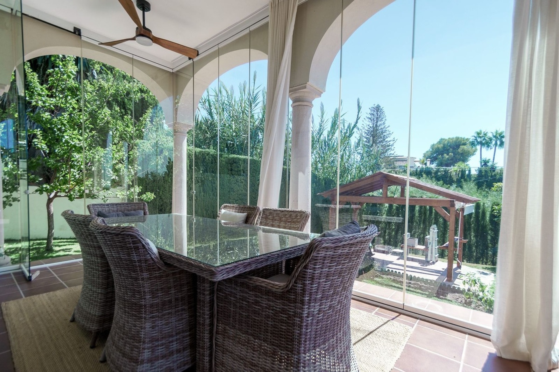 Resale - Villa - Marbella - El Rosario