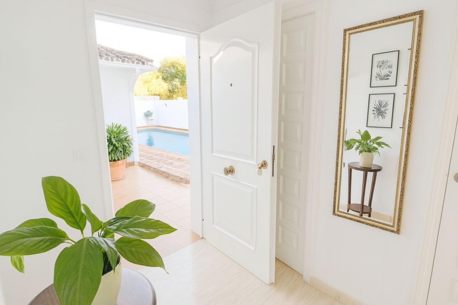 Resale - Villa - Marbella - El Rosario