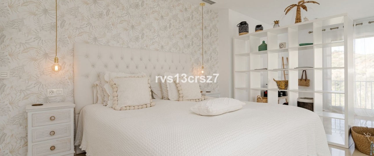 Resale - Villa - Marbella - El Rosario