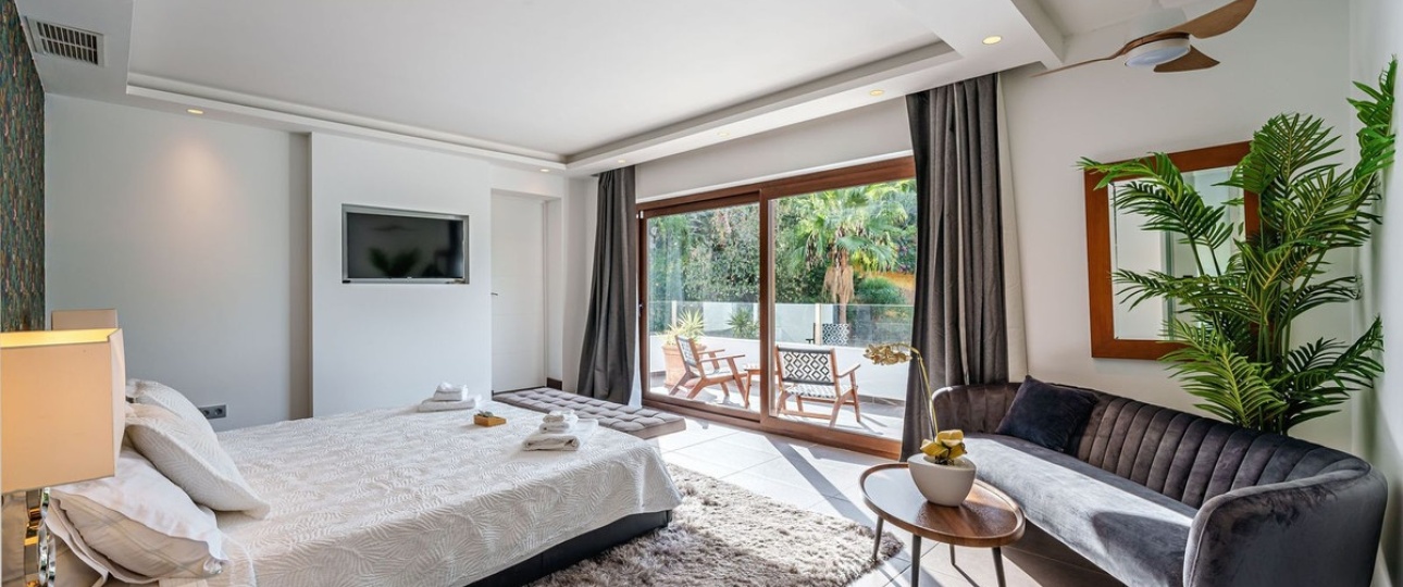 Resale - Villa - Marbella - El Rosario