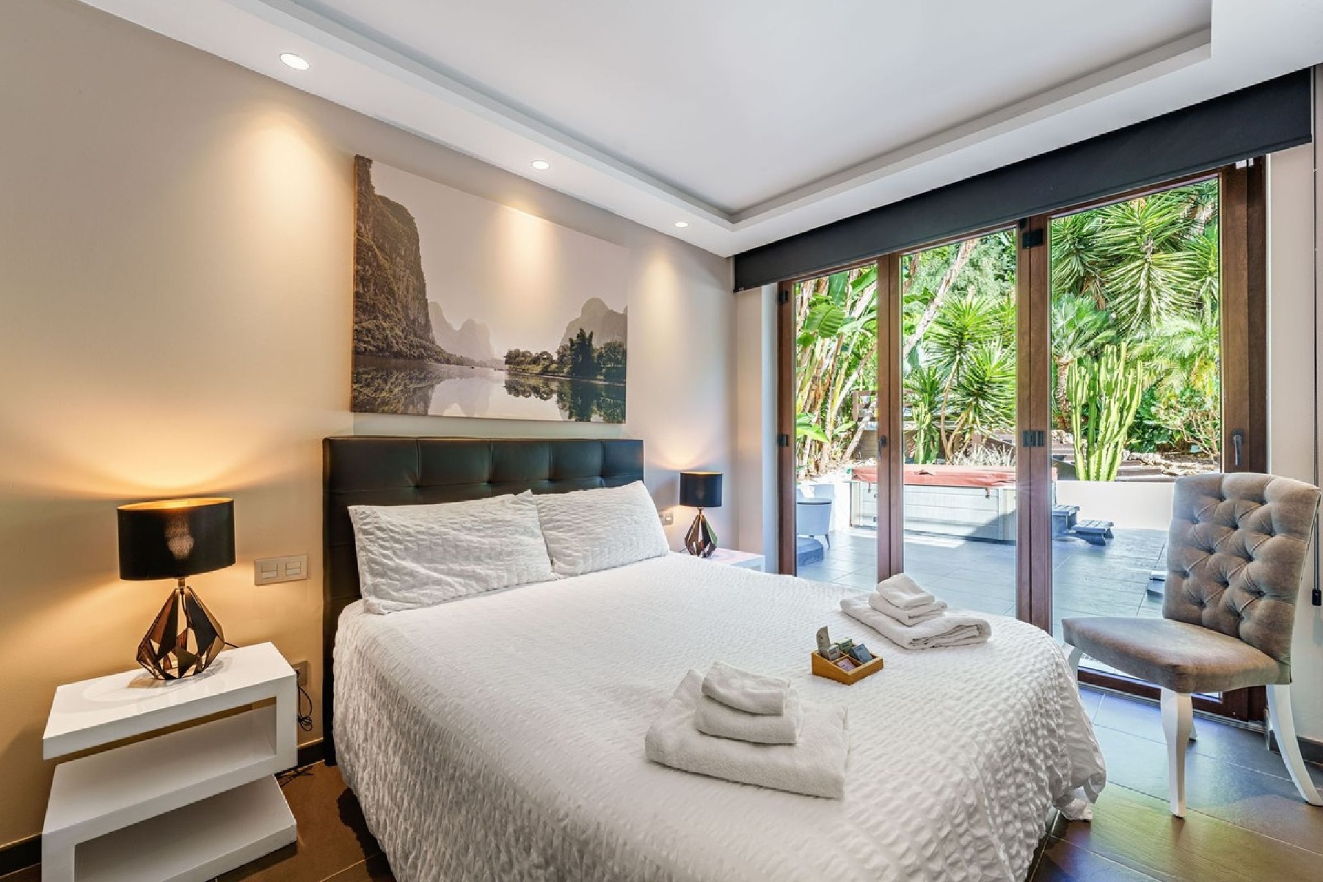 Resale - Villa - Marbella - El Rosario