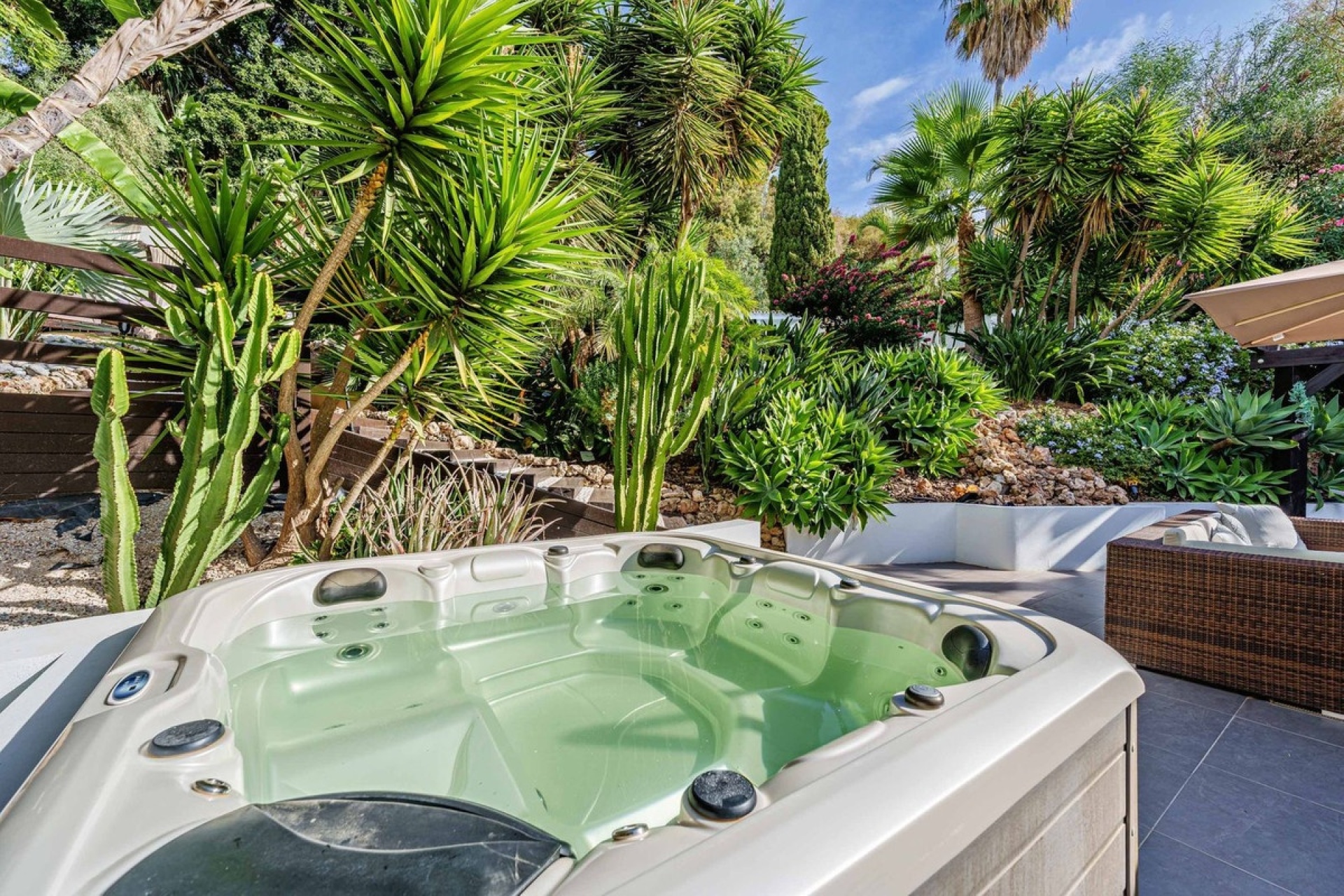 Resale - Villa - Marbella - El Rosario