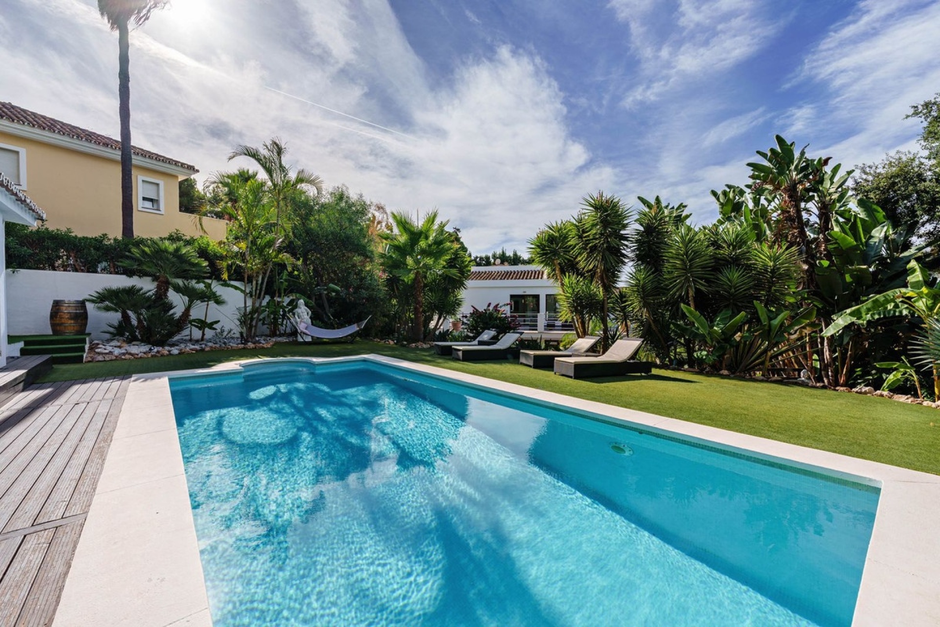 Resale - Villa - Marbella - El Rosario