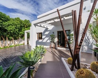 Resale - Villa - Marbella - El Rosario