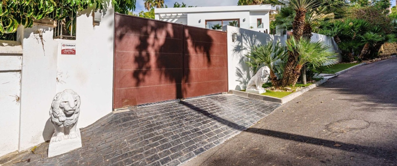 Resale - Villa - Marbella - El Rosario