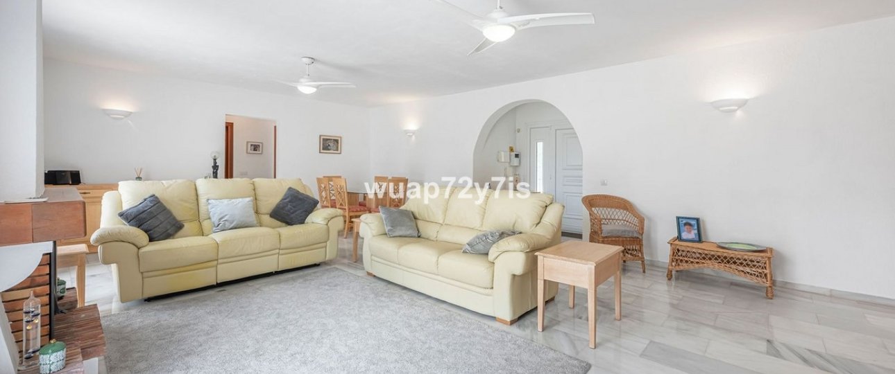 Resale - Villa - Marbella - El Rosario