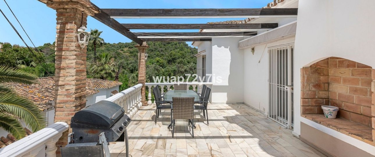 Resale - Villa - Marbella - El Rosario