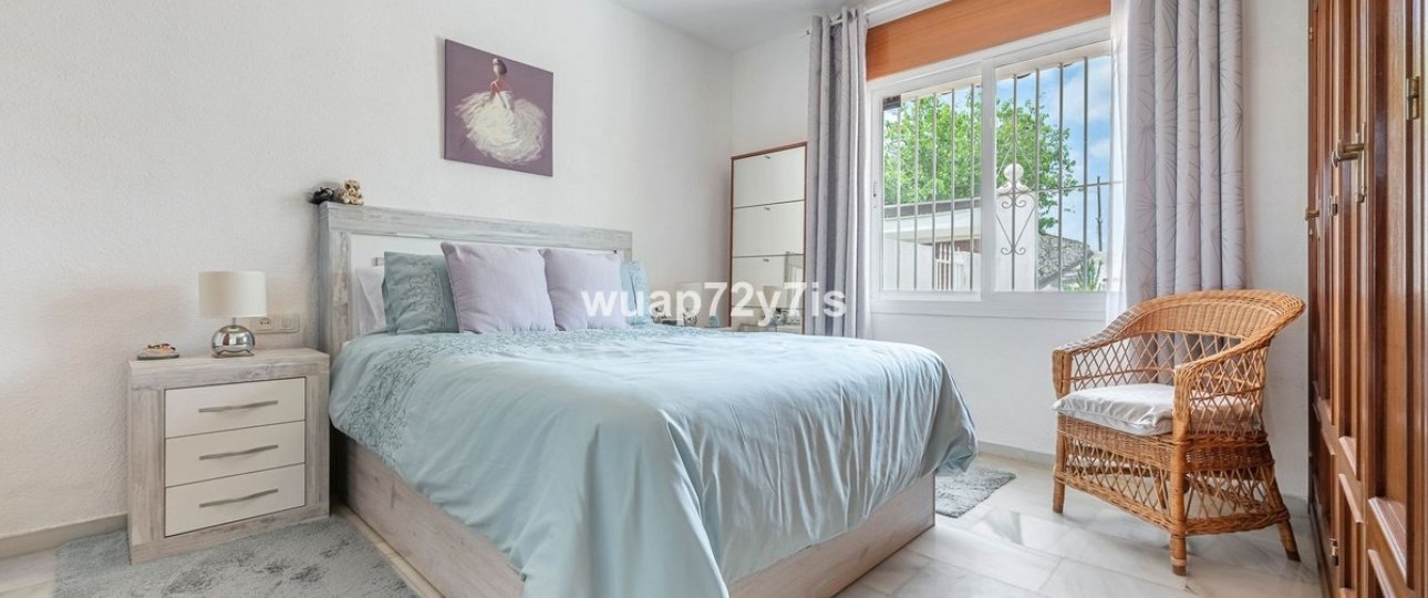 Resale - Villa - Marbella - El Rosario