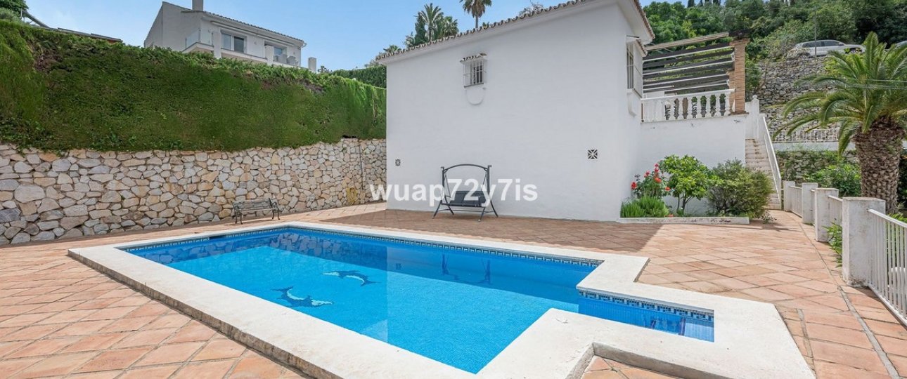 Resale - Villa - Marbella - El Rosario