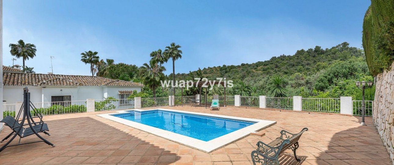 Resale - Villa - Marbella - El Rosario