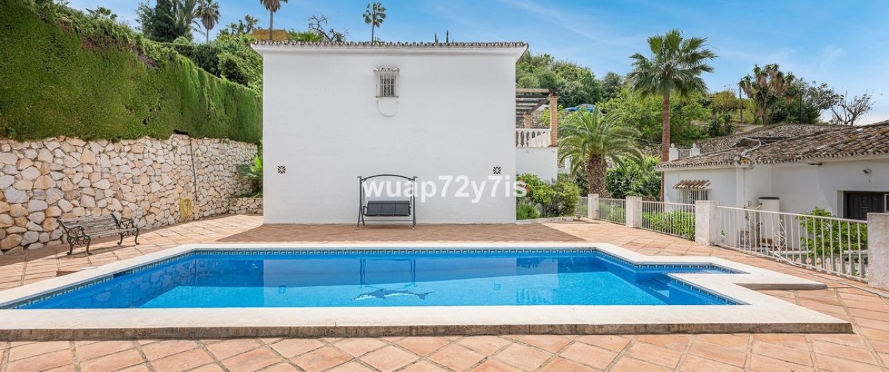 Resale - Villa - Marbella - El Rosario