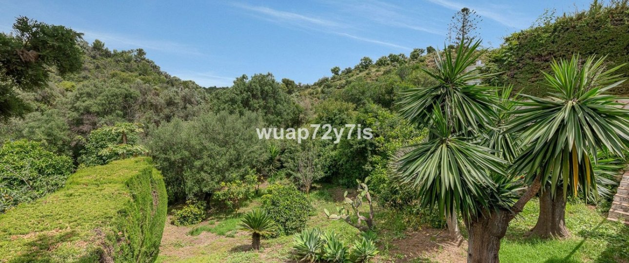 Resale - Villa - Marbella - El Rosario