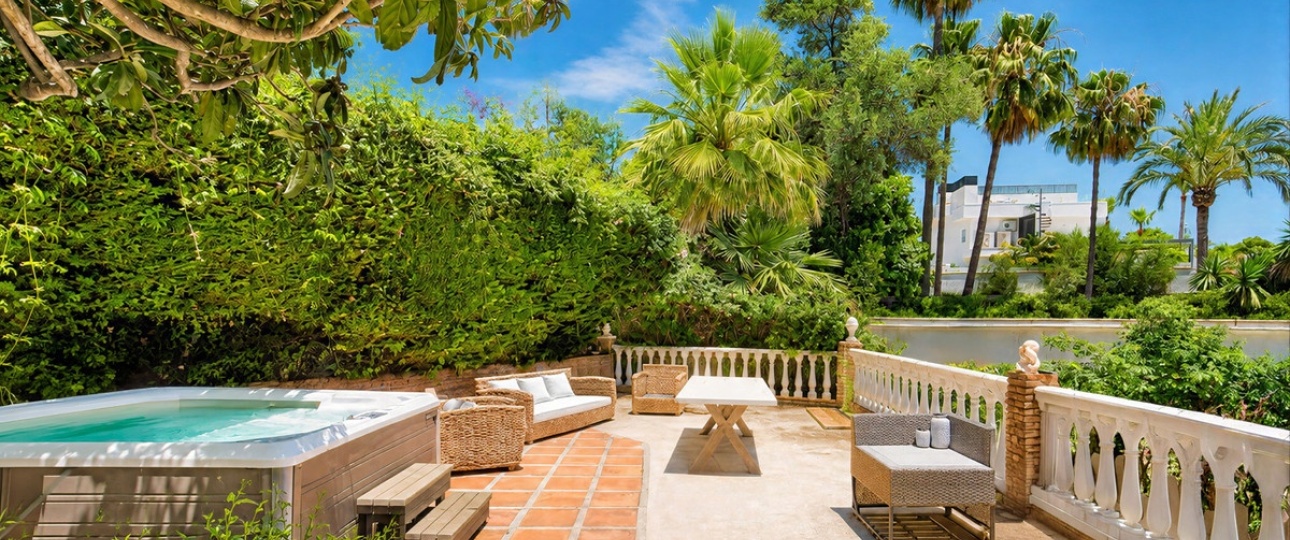 Resale - Villa - Marbella - El Rosario
