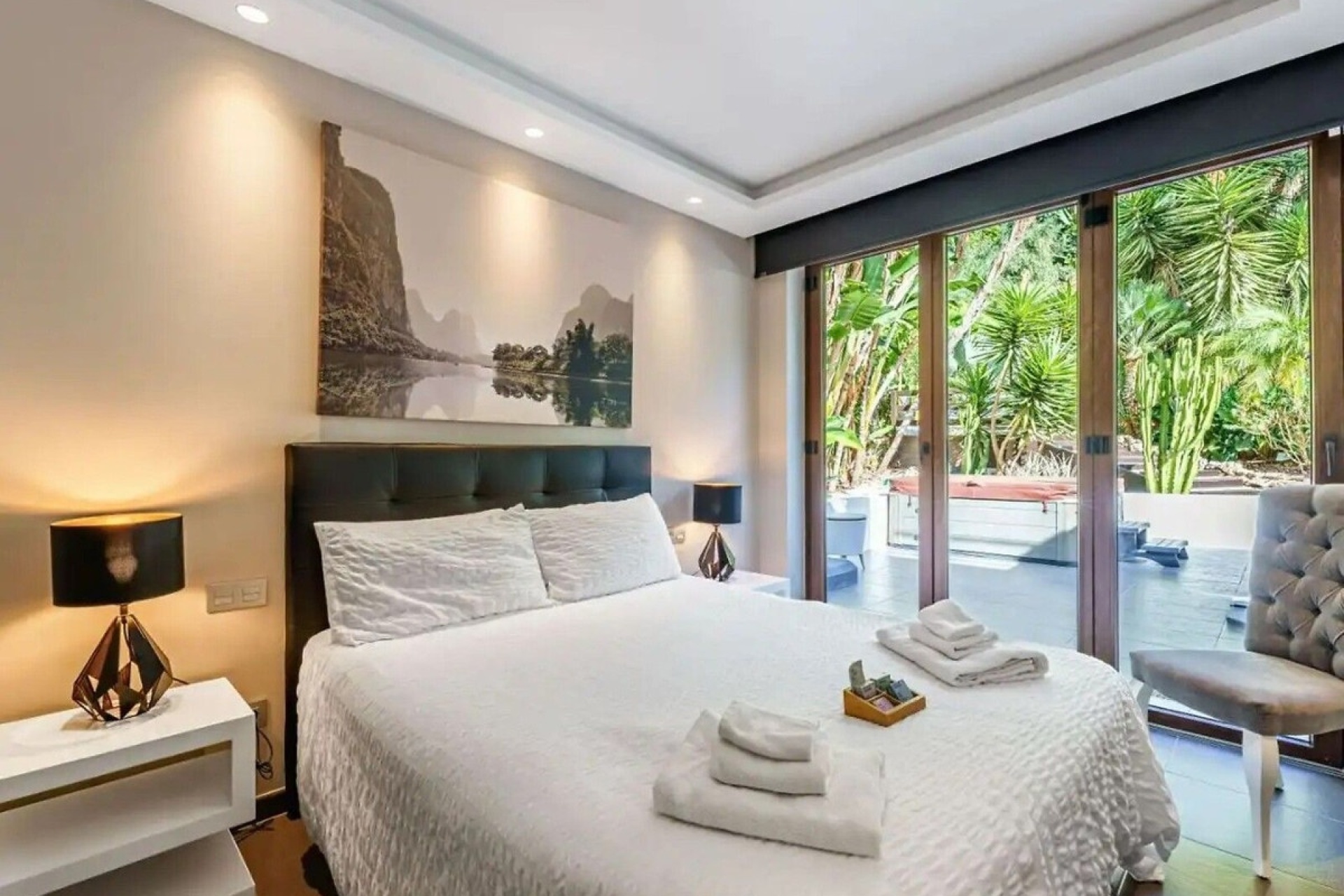 Resale - Villa - Marbella - El Rosario