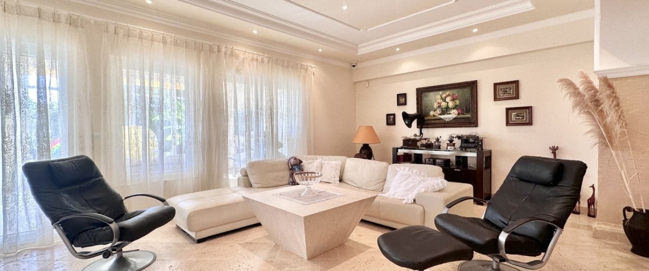 Resale - Villa - Marbella - El Rosario