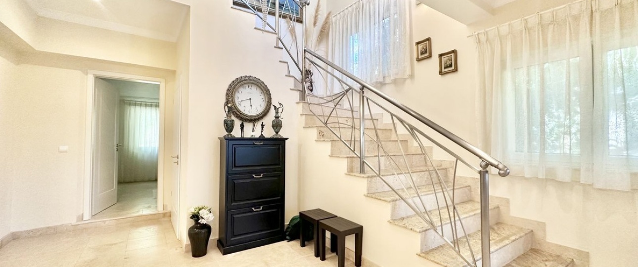 Resale - Villa - Marbella - El Rosario