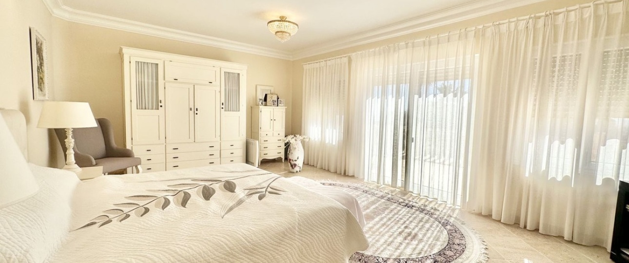 Resale - Villa - Marbella - El Rosario