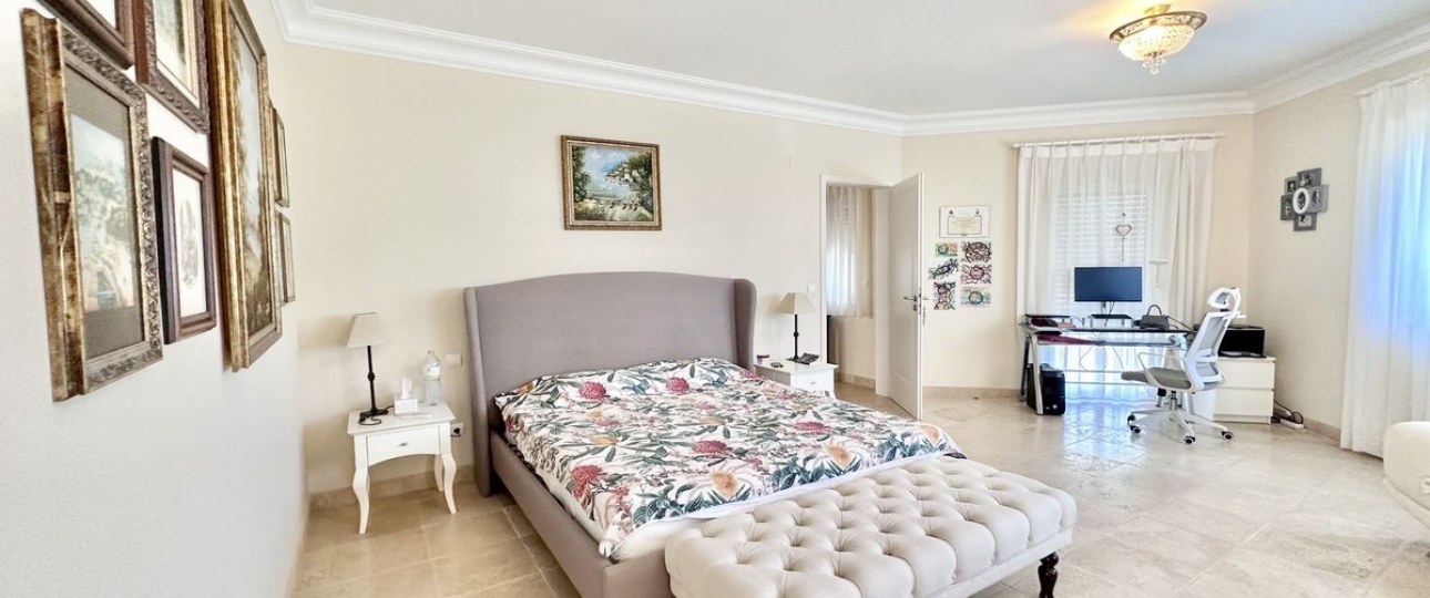 Resale - Villa - Marbella - El Rosario