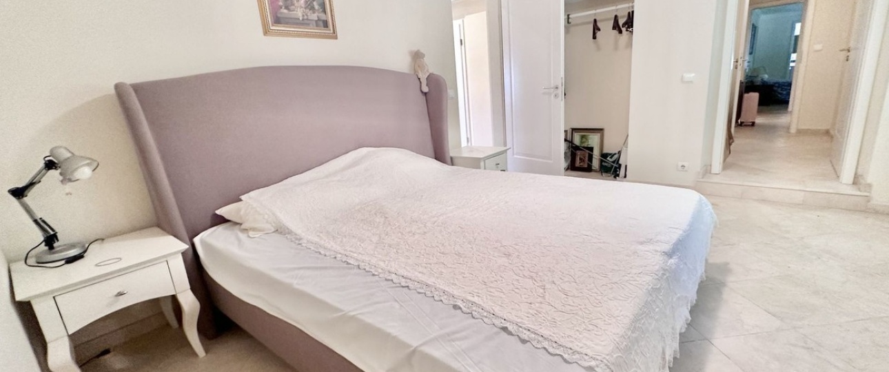 Resale - Villa - Marbella - El Rosario