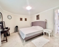 Resale - Villa - Marbella - El Rosario