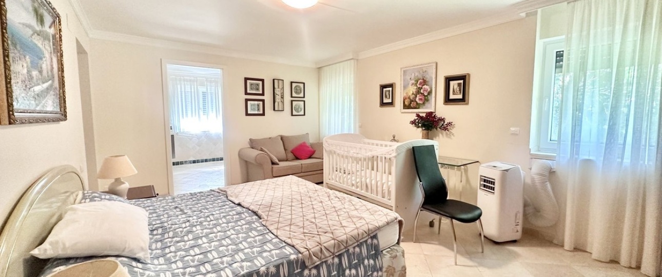 Resale - Villa - Marbella - El Rosario