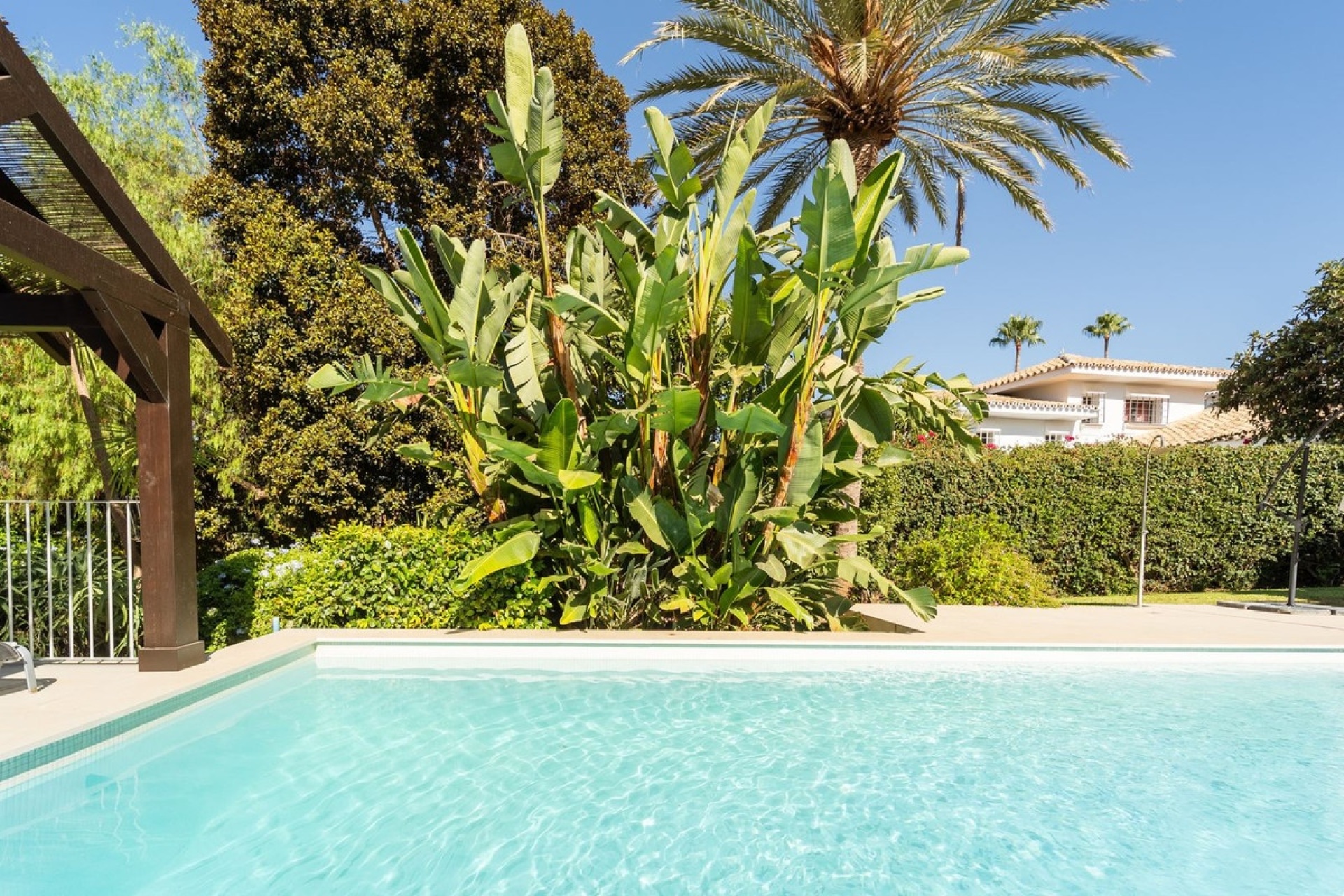 Resale - Villa - Marbella - El Rosario