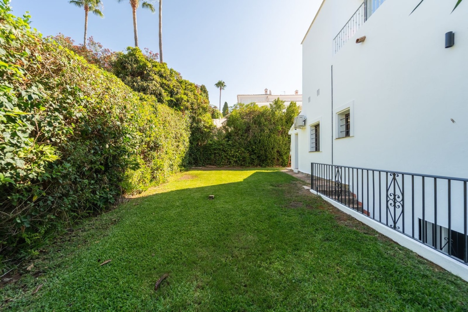 Resale - Villa - Marbella - El Rosario