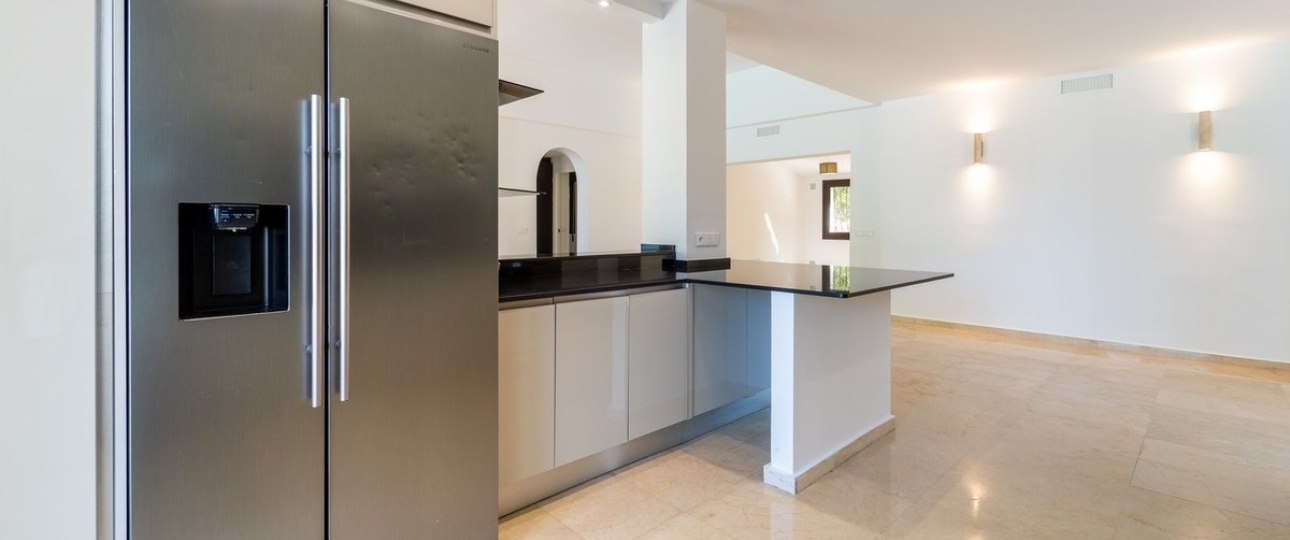 Resale - Villa - Marbella - El Rosario