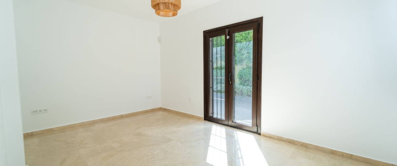 Resale - Villa - Marbella - El Rosario