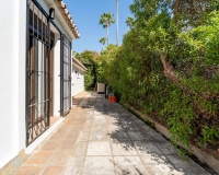 Resale - Villa - Marbella - El Rosario