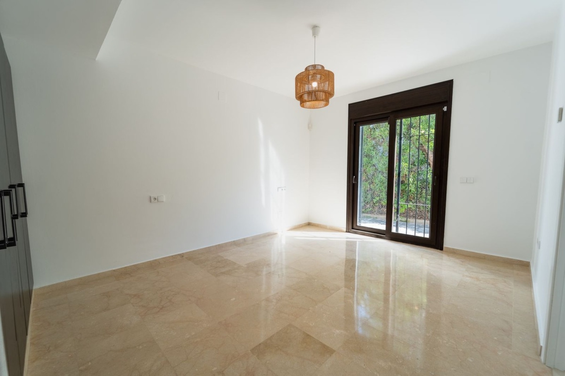 Resale - Villa - Marbella - El Rosario