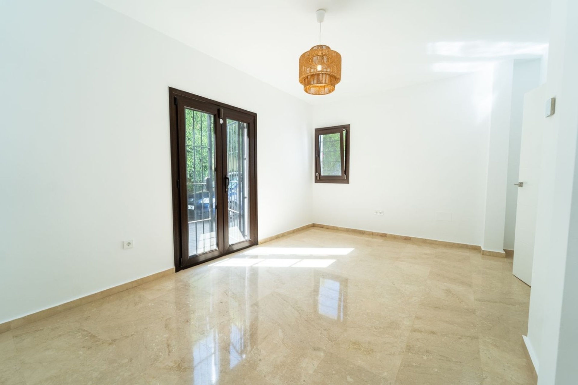 Resale - Villa - Marbella - El Rosario