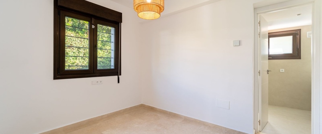 Resale - Villa - Marbella - El Rosario
