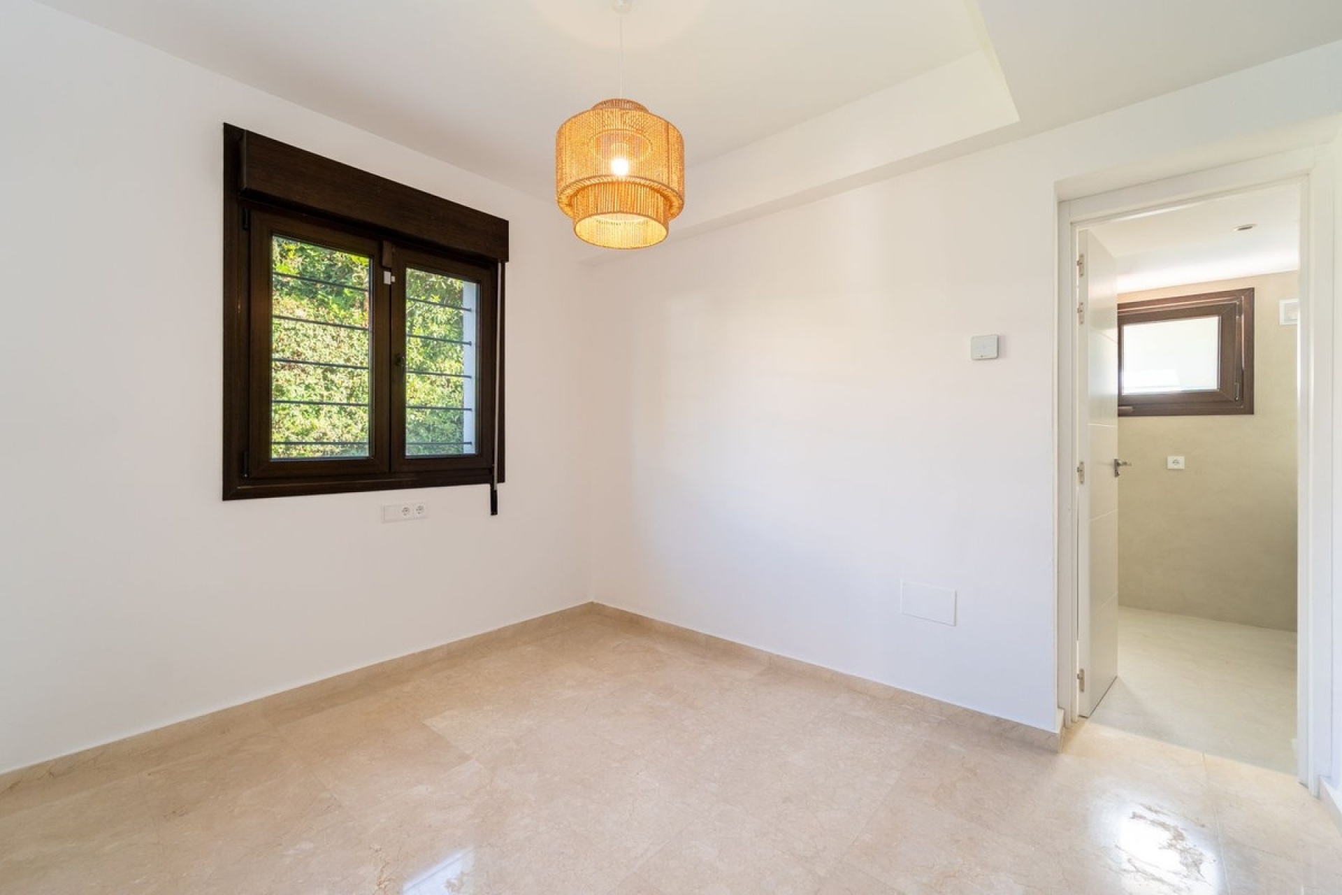 Resale - Villa - Marbella - El Rosario