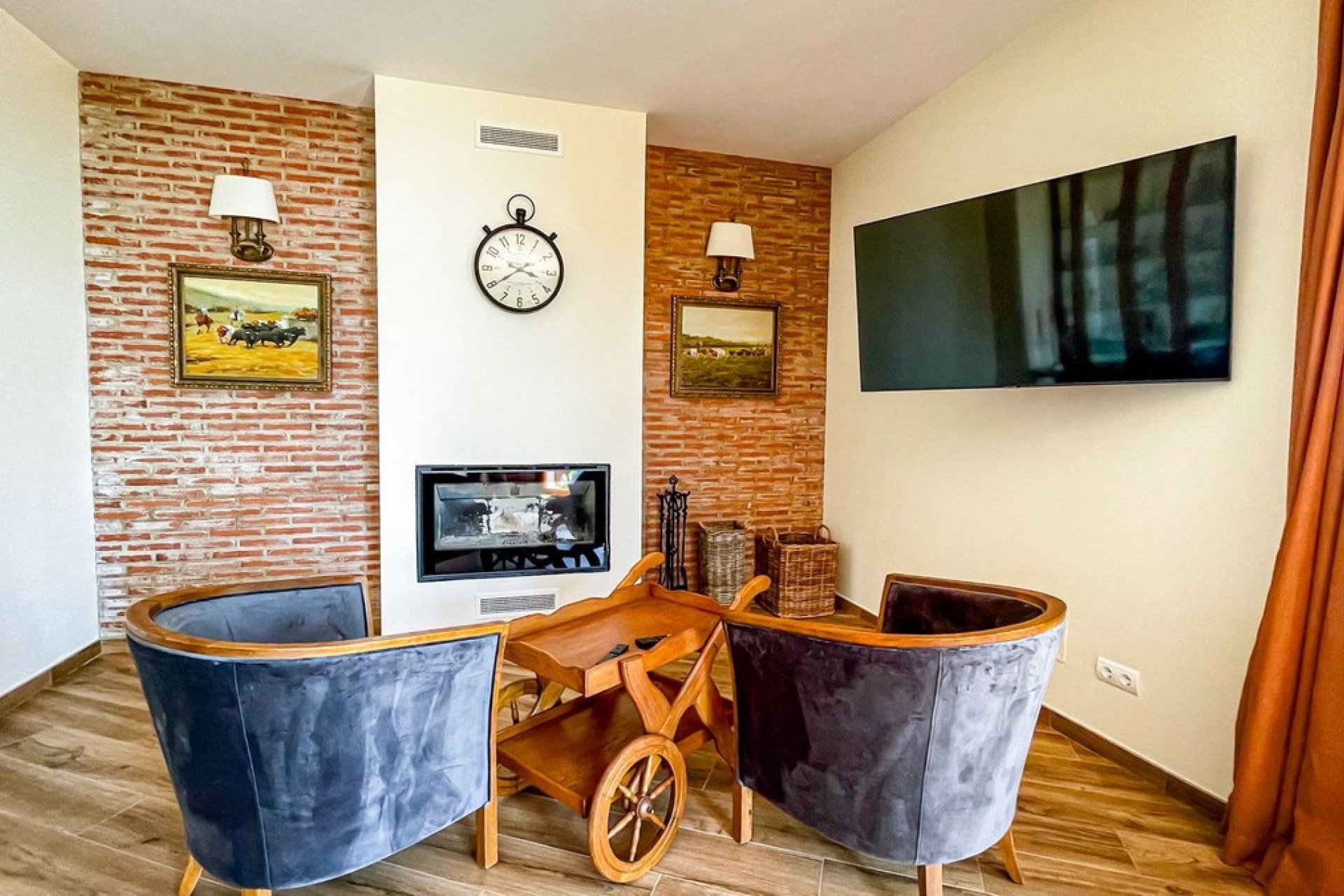 Resale - Villa - Marbella - El Rosario
