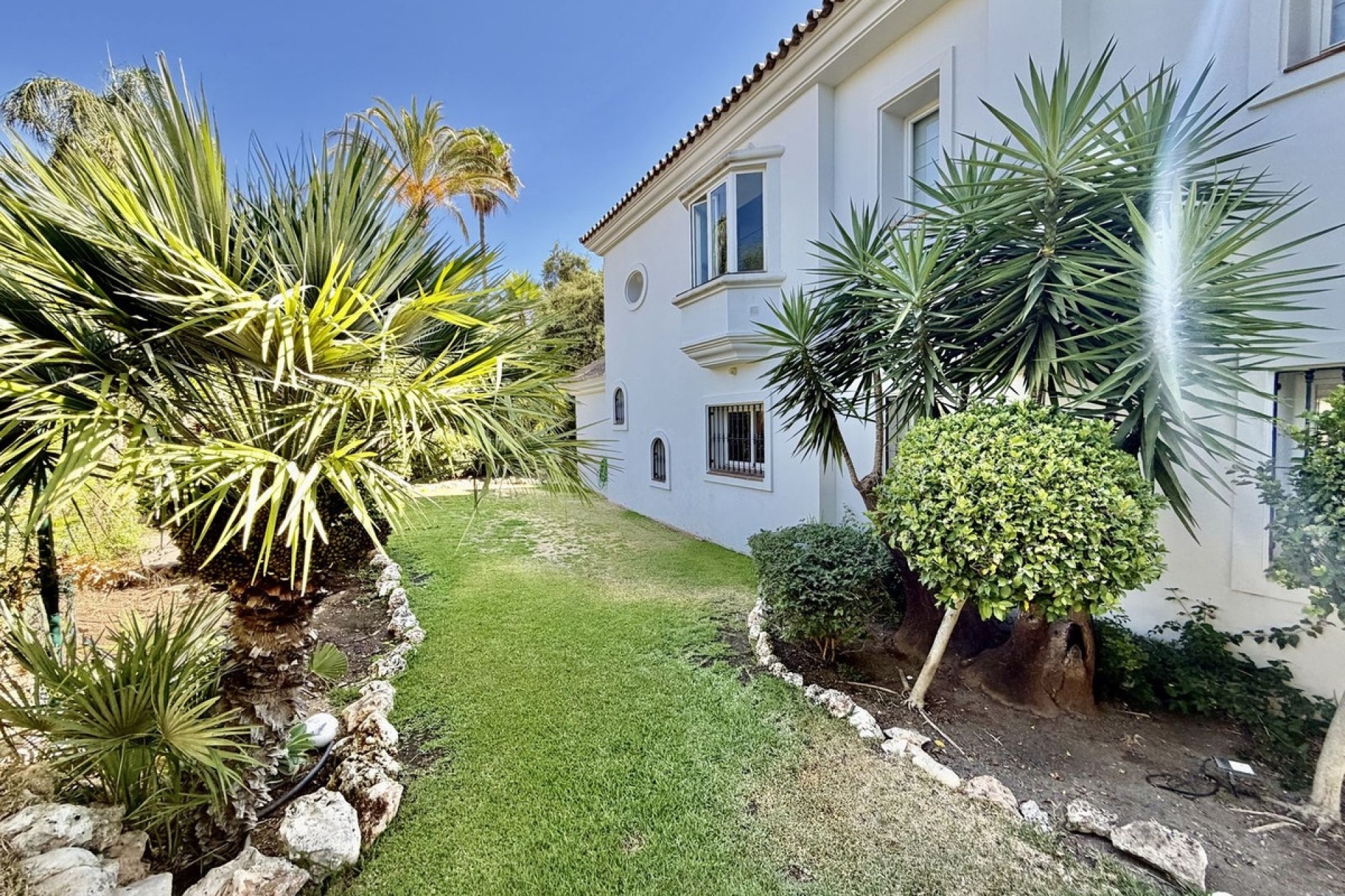 Resale - Villa - Marbella - El Rosario