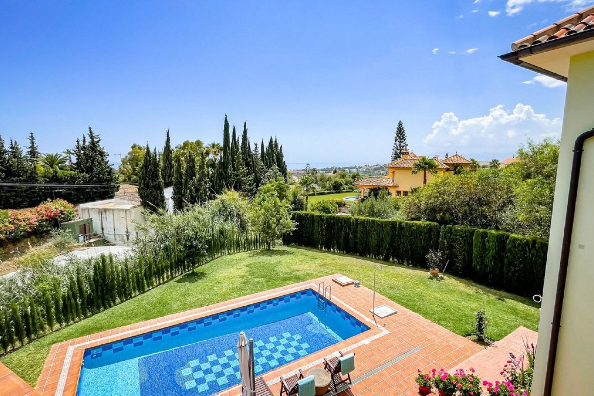 Resale - Villa - Marbella - El Rosario